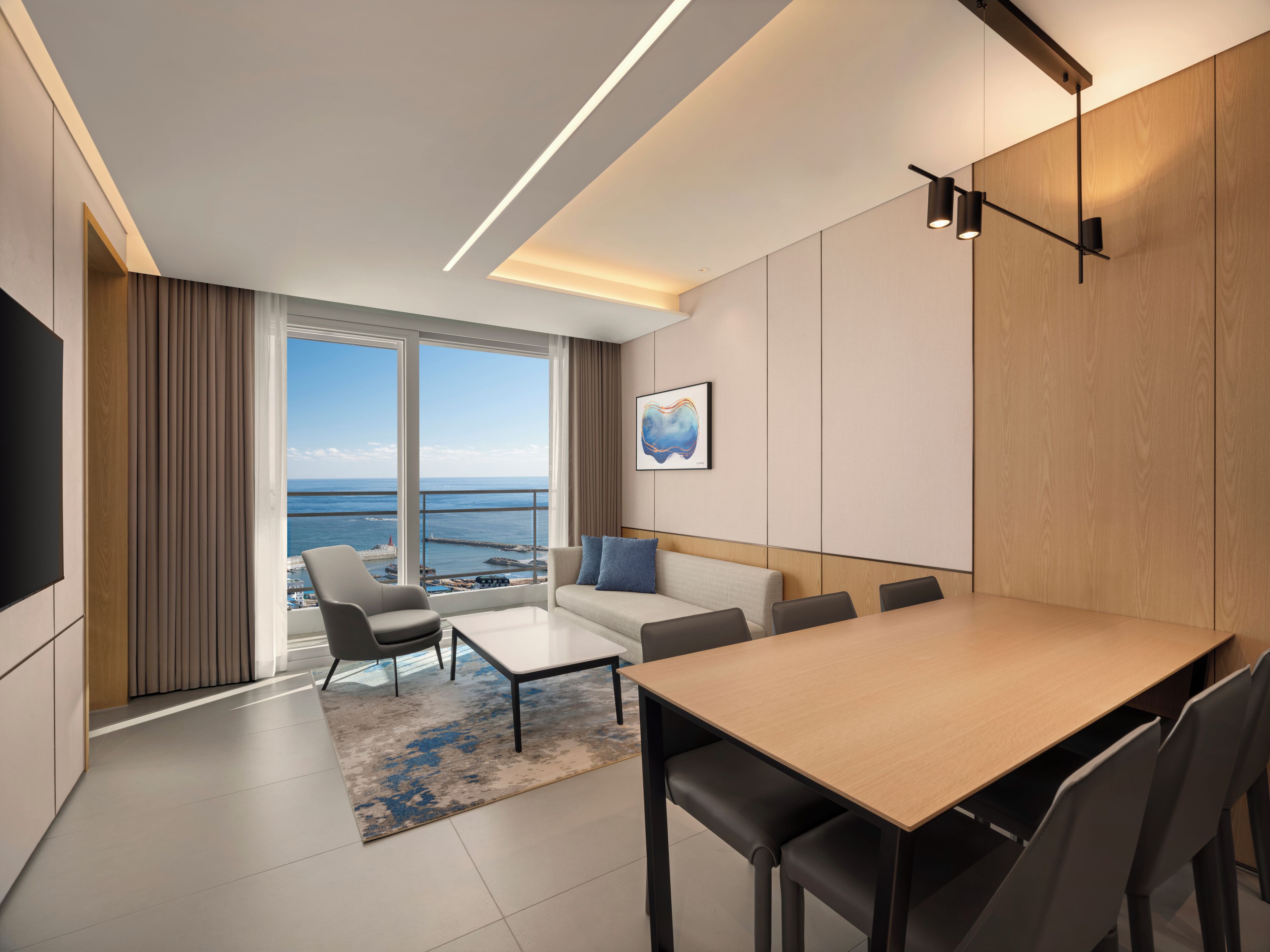 Premier Double Coner Ocean View | 客房内保险箱、熨斗/熨衣板、免费 WiFi、床单