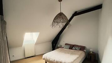 1 chambre, fer et planche à repasser, Wi-Fi gratuit, draps fournis