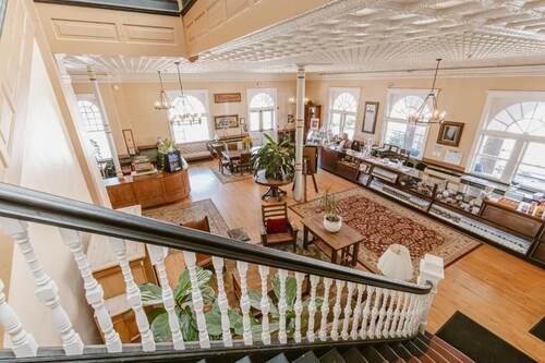 Castaneda Hotel
