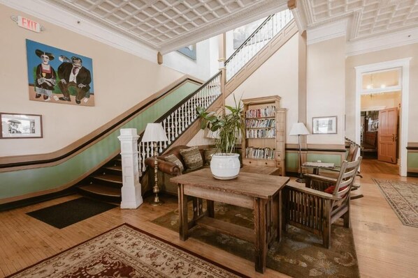 Interior - Castaneda Hotel (Las Vegas)