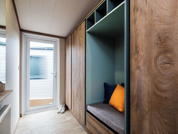 Interior - No.7 - Cedar Lodge (Northwich)