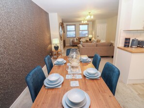 Dining - Eleven Tides (Seaham)