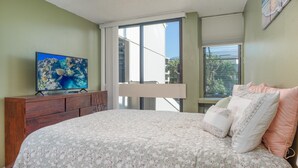 Room - Kailua Bay Resort#4-204 (Kailua-Kona)