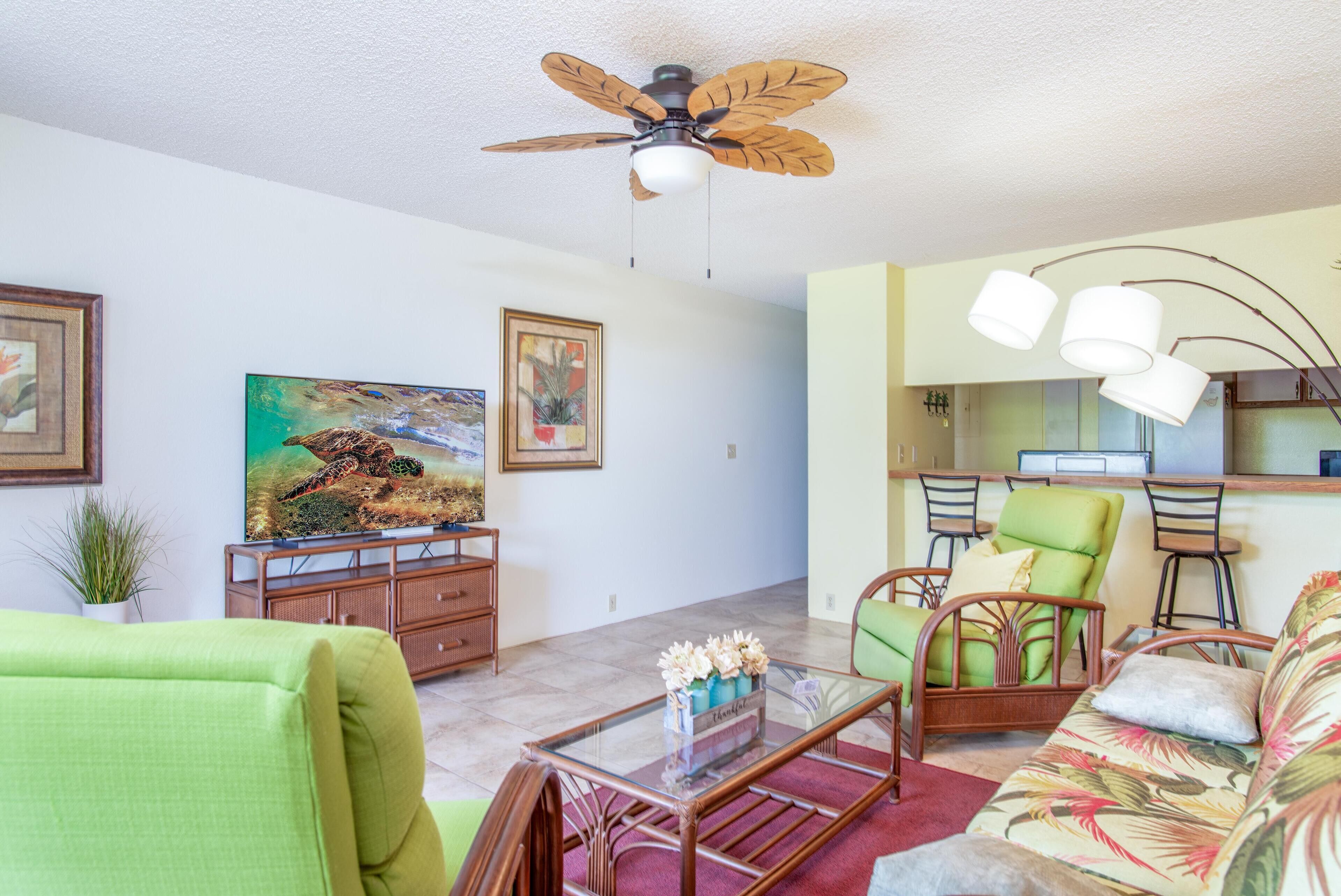Apartamento, 1 cama de matrimonio con sofá cama (Kailua Bay Resort#4-204) | Zona de estar