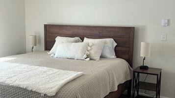 Strygejern/strygebræt, Wi-Fi, sengetøj