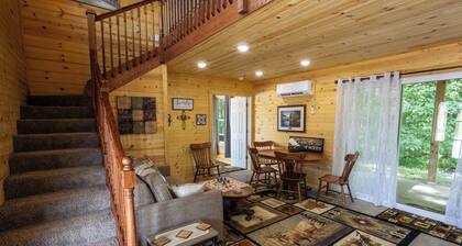 Premium Cabin w/ Fishing Kayaks Grill Hiking and much more!