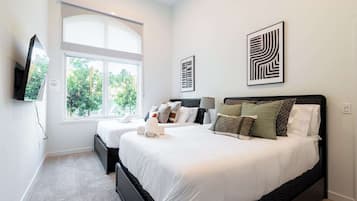 1 slaapkamer, een strijkplank/strijkijzer, reisbedje, gratis wifi