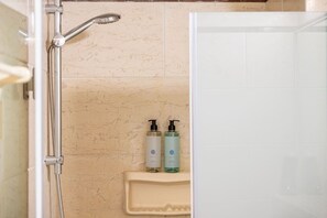 Hair dryer, towels - The Sand Suite | Avra Suites (Kos)