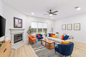 TV connectée, cheminée, baby-foot