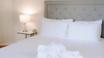 1 bedroom, desk, iron/ironing board, WiFi