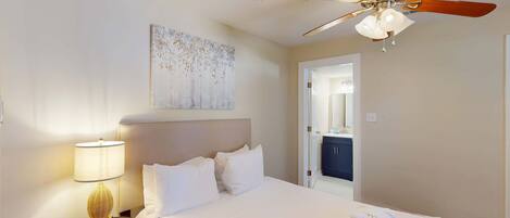 1 bedroom, desk, iron/ironing board, WiFi