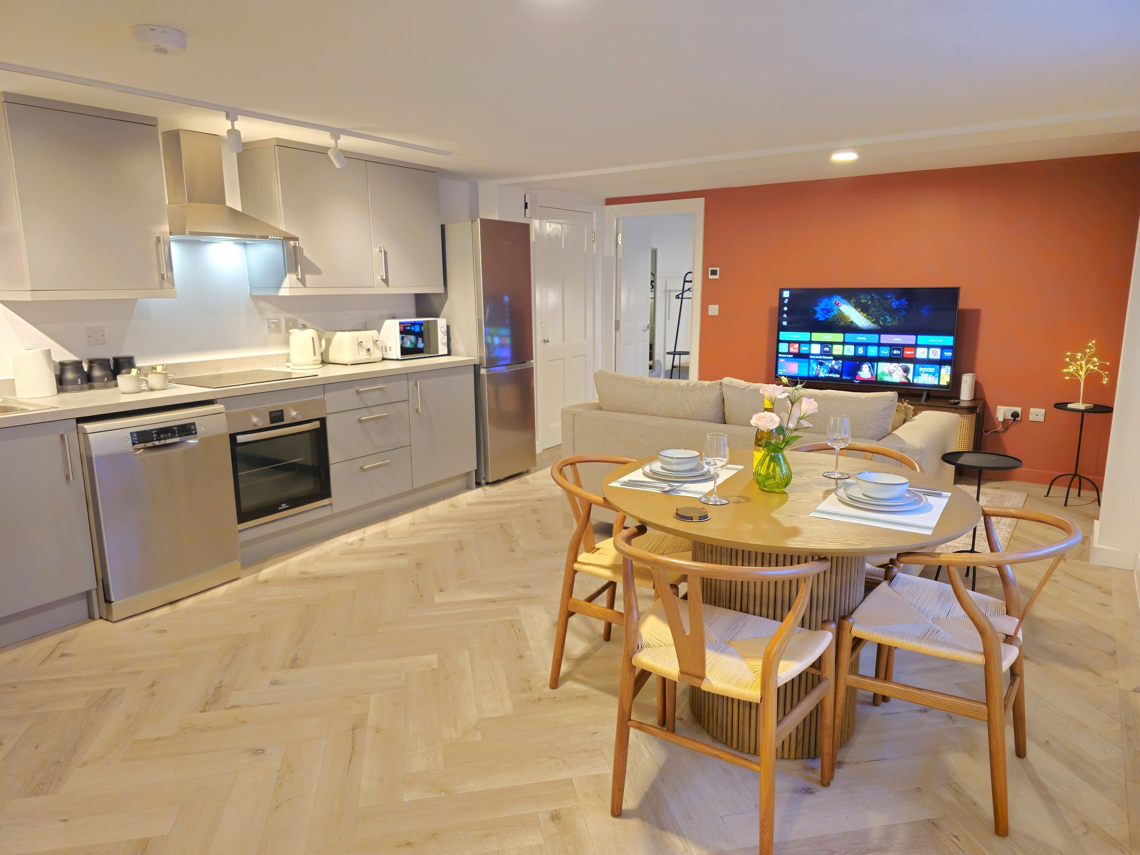 Fridge, microwave, oven, dishwasher