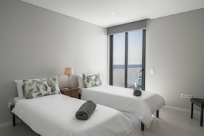 3 chambres, fer et planche à repasser, Wi-Fi gratuit, draps fournis