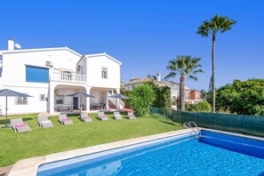 Pool - Villa Paisible by Villa Plus (Las Lagunas de Mijas)