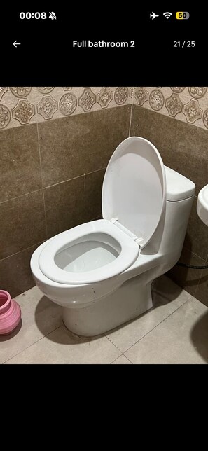 Asciugamani, sapone, carta igienica