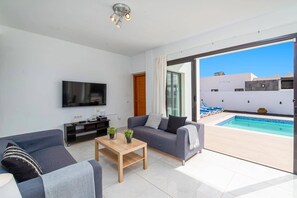 Smart TV, ping pong - Villa Aurora by Villa Plus (Playa Blanca)