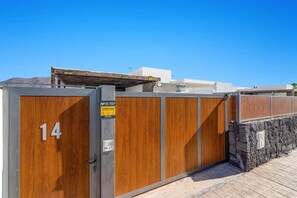 Property grounds - Villa Aurora by Villa Plus (Playa Blanca)