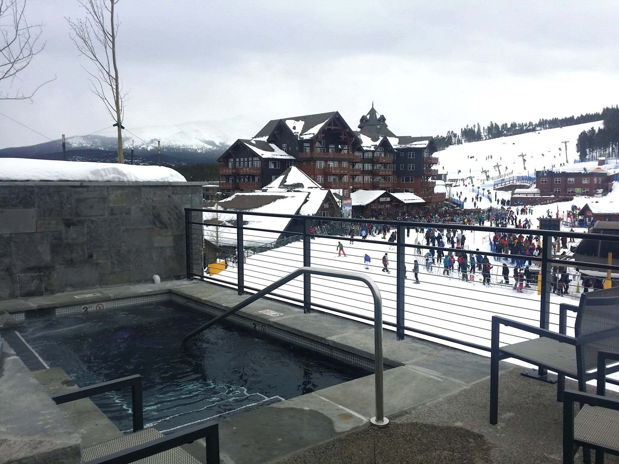 屋内プール、屋外プール