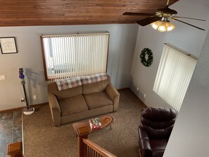 Una Smart TV, un reproductor de DVD