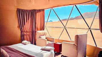 Room, 1 Bedroom, Accessible, Smoking | 1 bedroom