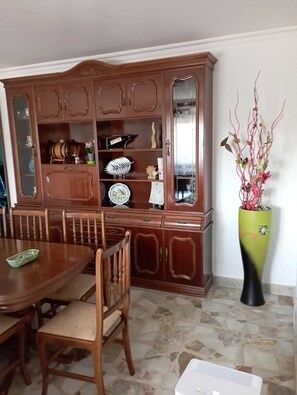 Dining - LODGING AT CASA DO SAN PAIO DE BUSCÁS ON THE ENGLISH WAY AND NATURAL SURROUNDINGS (Ordes)