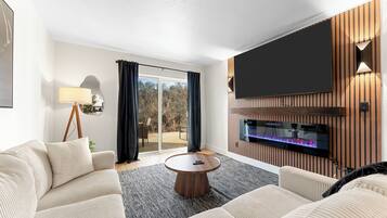TV connectée, cheminée