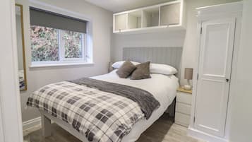 1 bedroom, individually decorated, individually furnished, free WiFi