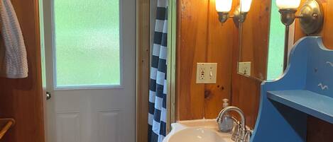 Douche, papier toilette