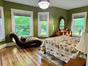 3 sovrum, strykjärn/strykbräda, gratis wi-fi och sängkläder