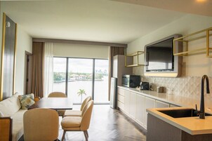 Premier Suite, Multiple Beds, Non Smoking, Corner | Living area | 50-inch Smart TV with digital channels, streaming services