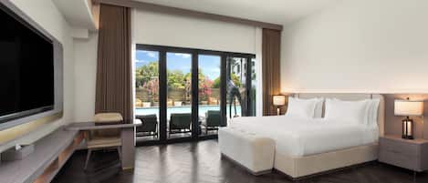 In-room safe, desk, laptop workspace, blackout drapes