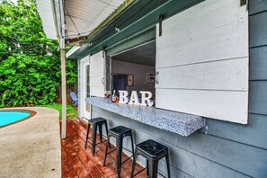 Terrace/patio - Family Fun · Pool · Firepit · Games · Movie Nights (Houston)