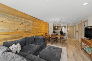 Condo (1 Bedroom) | Property amenity
