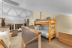 Condo (3 Bedrooms) | Exterior - Lenawee #1733 (Keystone)