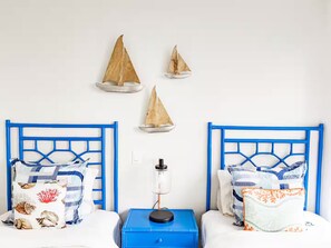 2 bedrooms, iron/ironing board, WiFi, bed sheets - Olas Luxury Apt -Olas 1B- 3.5 bed, 4 bath (Punta Chame)