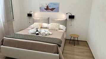 Superior Apartment | Desk, laptop workspace, free WiFi