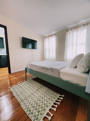 2 bedrooms, WiFi, bed sheets