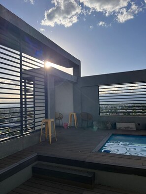 Outdoor pool - Back to the Neighborhood - Luminous Studio in South Neighborhood with Pool (San Miguel de Tucumán)