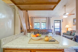 Studiosuite, Mehrere Betten, Balkon, Bergblick (1 Br: Studio Loft : Ridgewood 59) | Innenbereich