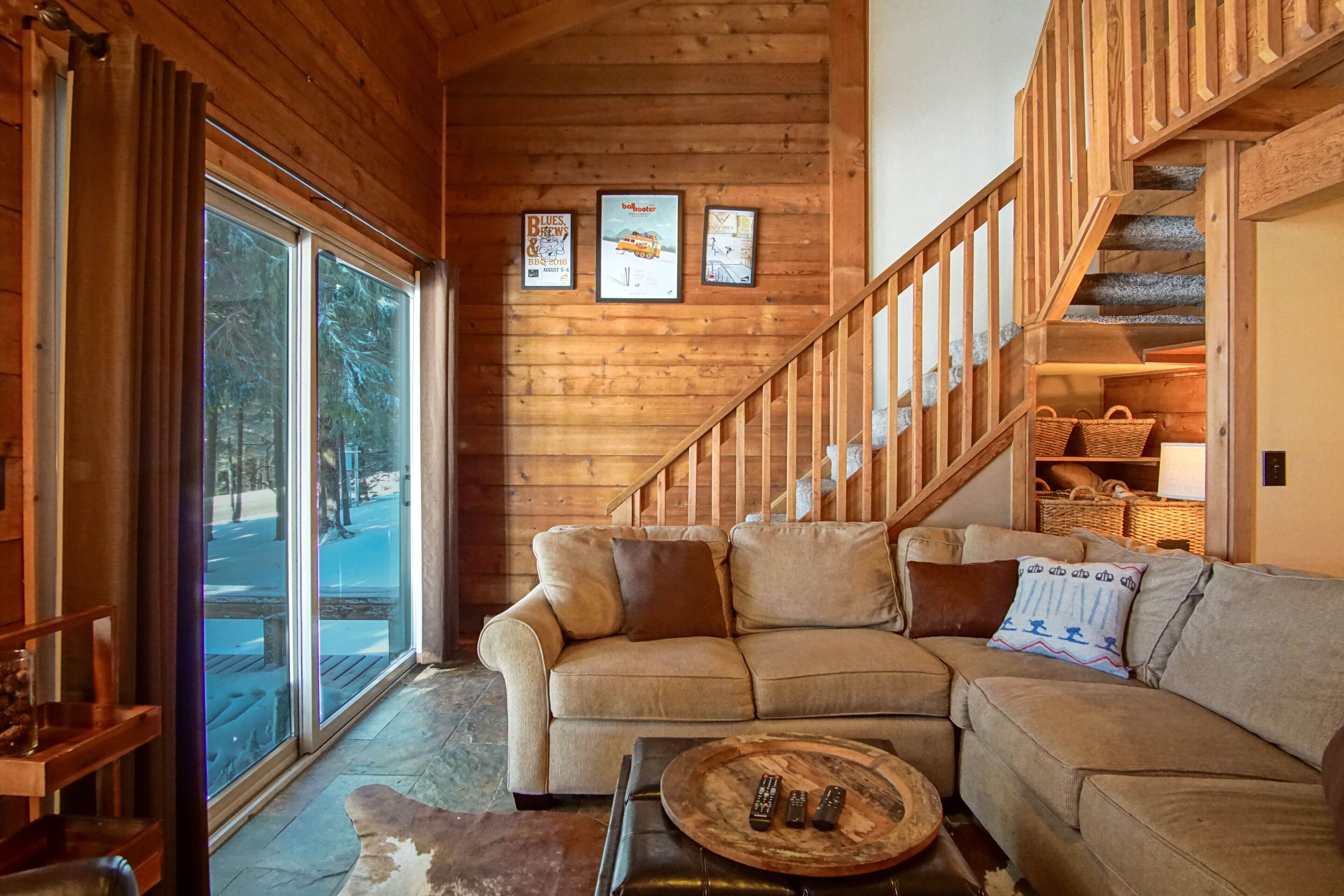 Hus, flere senger, terrasse, fjellutsikt (2 Br Plus Loft: Powder Monkey 2) | Oppholdsområde