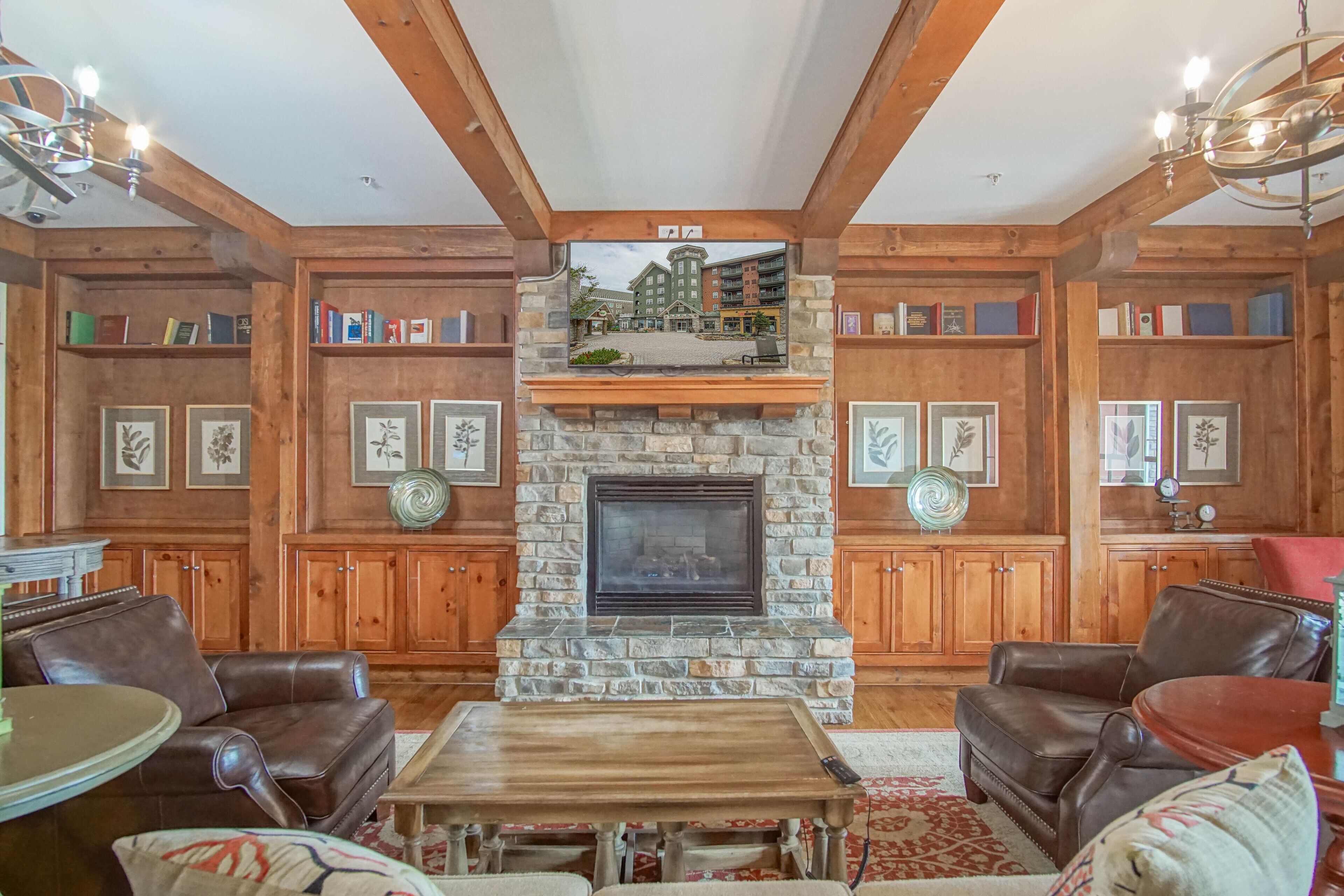 Condo, Multiple Beds, Patio, Mountain View (2 Br: Highland House 102-104) | Interior