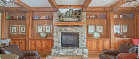 Condo, Multiple Beds, Patio, Mountain View (2 Br: Highland House 102-104) | Interior