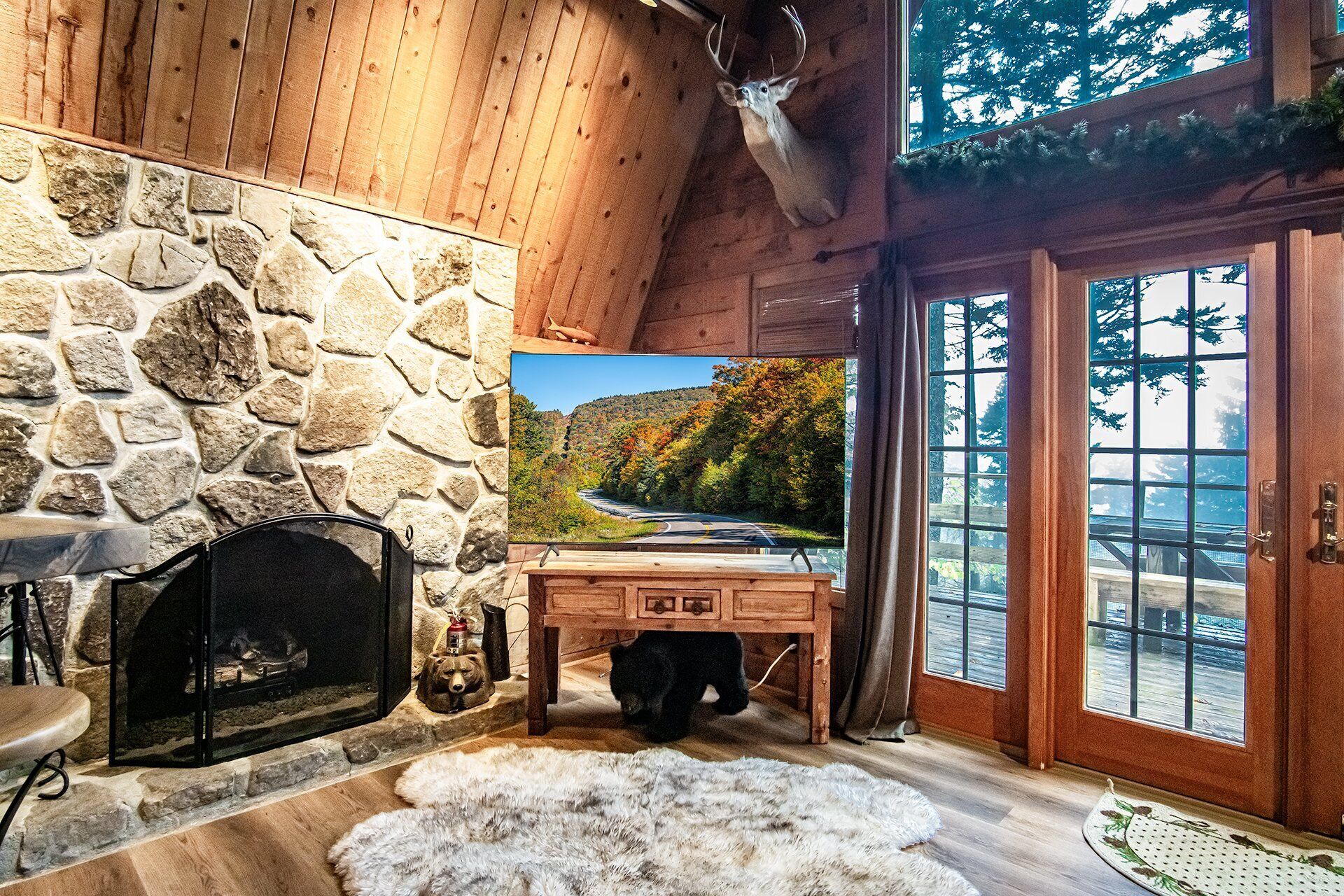 House, Multiple Beds, Hot Tub, Mountain View (6 Br: North Westridge Rd. 111) | Interior