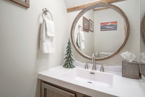 Condo, Multiple Beds, Balcony, Mountain View (2 Br: Powderidge 34) | Bathroom - Powderidge-34: Slope Side, 2 Br Townhome (Snowshoe)