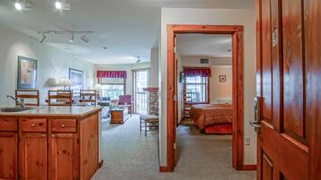 1 bedroom, individually decorated, individually furnished, bed sheets