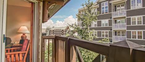 Apartment, 1 Queen-Bett und Schlafsofa, Poolzugang, Bergblick (1 Br: Rimfire 460) | Ausblick vom Zimmer