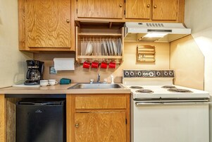 Classic stúdió lakosztály, több ágy, hozzáférés a medencéhez (1 Br Studio: Silver Creek 1104) | Privát konyha