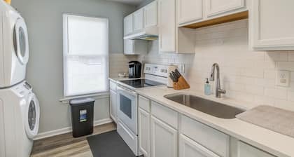 6 Mins Walk to Transfer Co Food Hall/Downtown #A