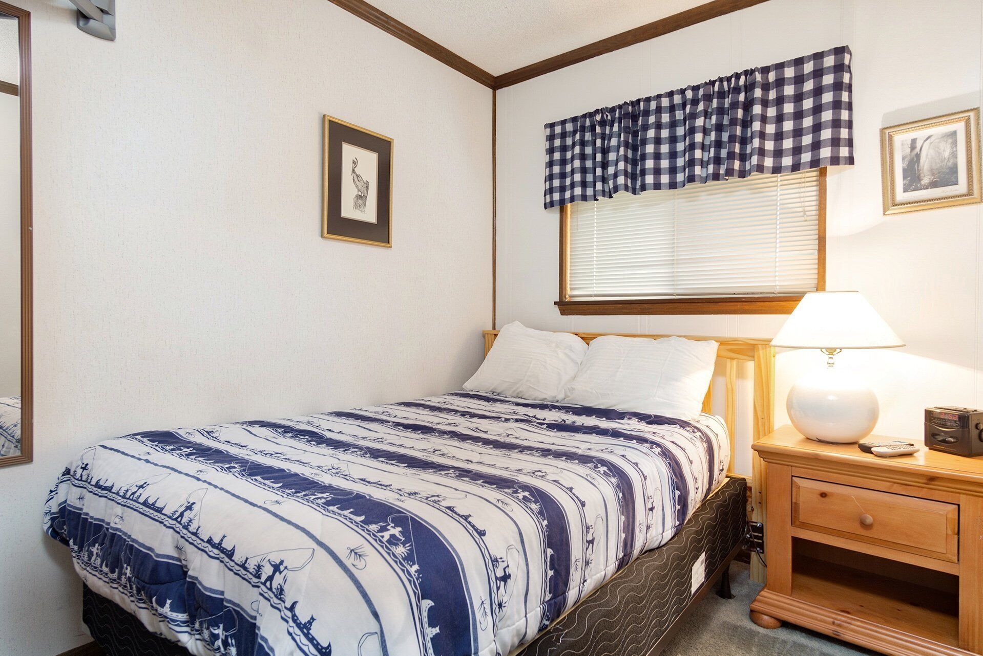 Condo, Multiple Beds, Fireplace, Mountain View (3 Br: Summit 304 C) | 3 bedrooms, individually decorated, individually furnished, bed sheets