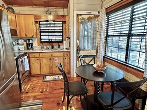 Fridge, microwave, oven, stovetop - Stargazer Cabin: Sauna, Rooftop Deck, Fire Pit, Indoor Wood Fireplace, Privacy (Blue Ridge)